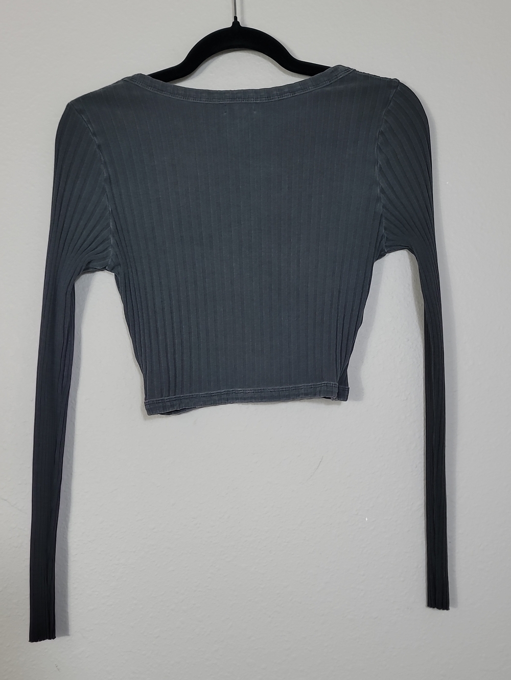 Aerie Cropped Ribbed Cardigan Size Small Gray Fitted Long Sleeve Layering Top - Picture 8 of 11